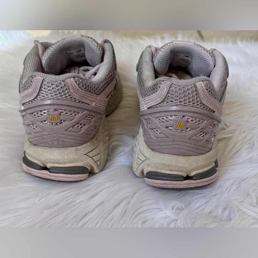 New Balance 1906R “Rose Sugar Ice Wine” Size 6.5Y (Women’s ~8) Pink - Picture 9 of 10